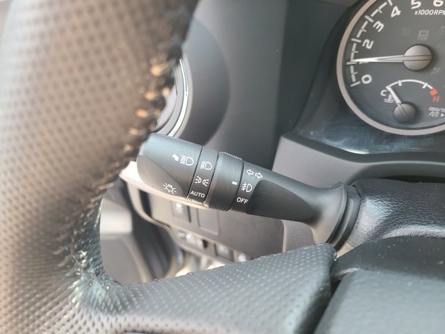 Used 2023 Toyota Tacoma TRD Off-Road image 23