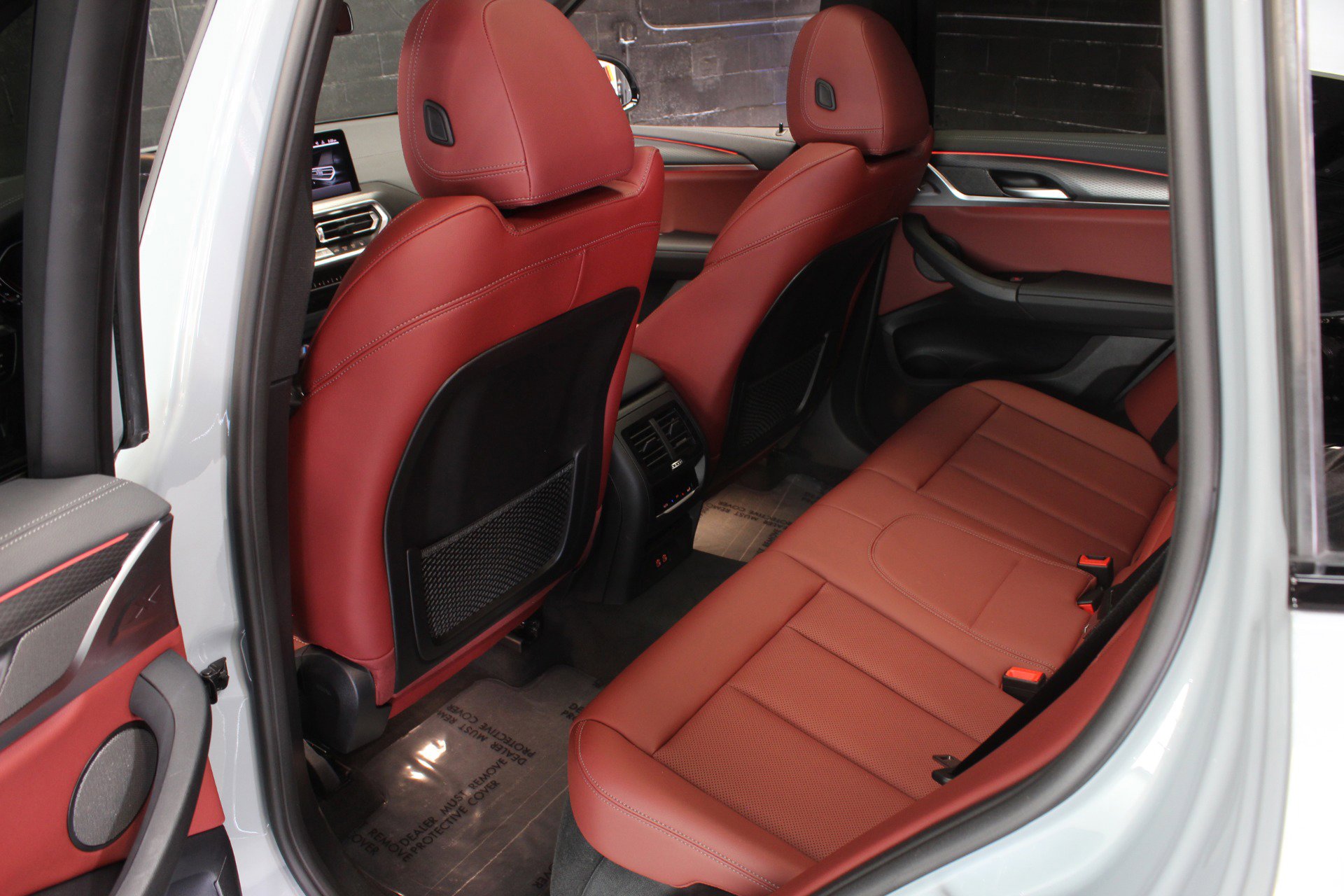 Used 2024 BMW X3 M40i w/ Premium Package image 36