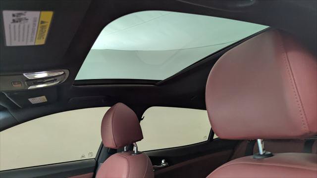 Used 2023 Kia Stinger GT-Line w/ Sun & Sound Package RWD image 32