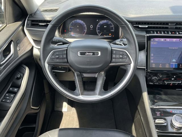 Used 2022 Jeep Grand Cherokee L Limited image 19