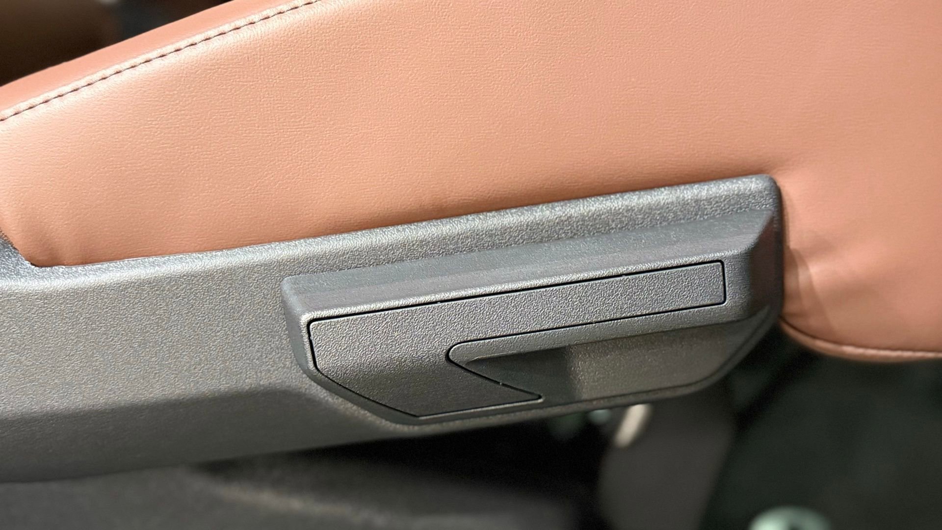 New 2026 Lincoln Navigator L Reserve image 68