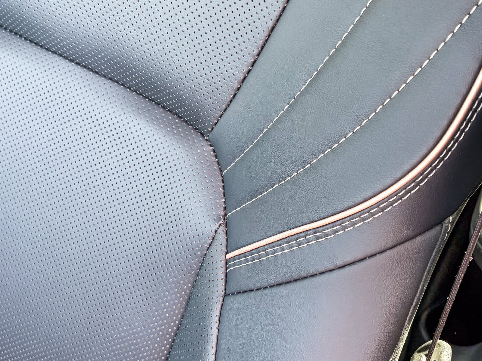 Used 2025 Toyota Crown Signia image 24