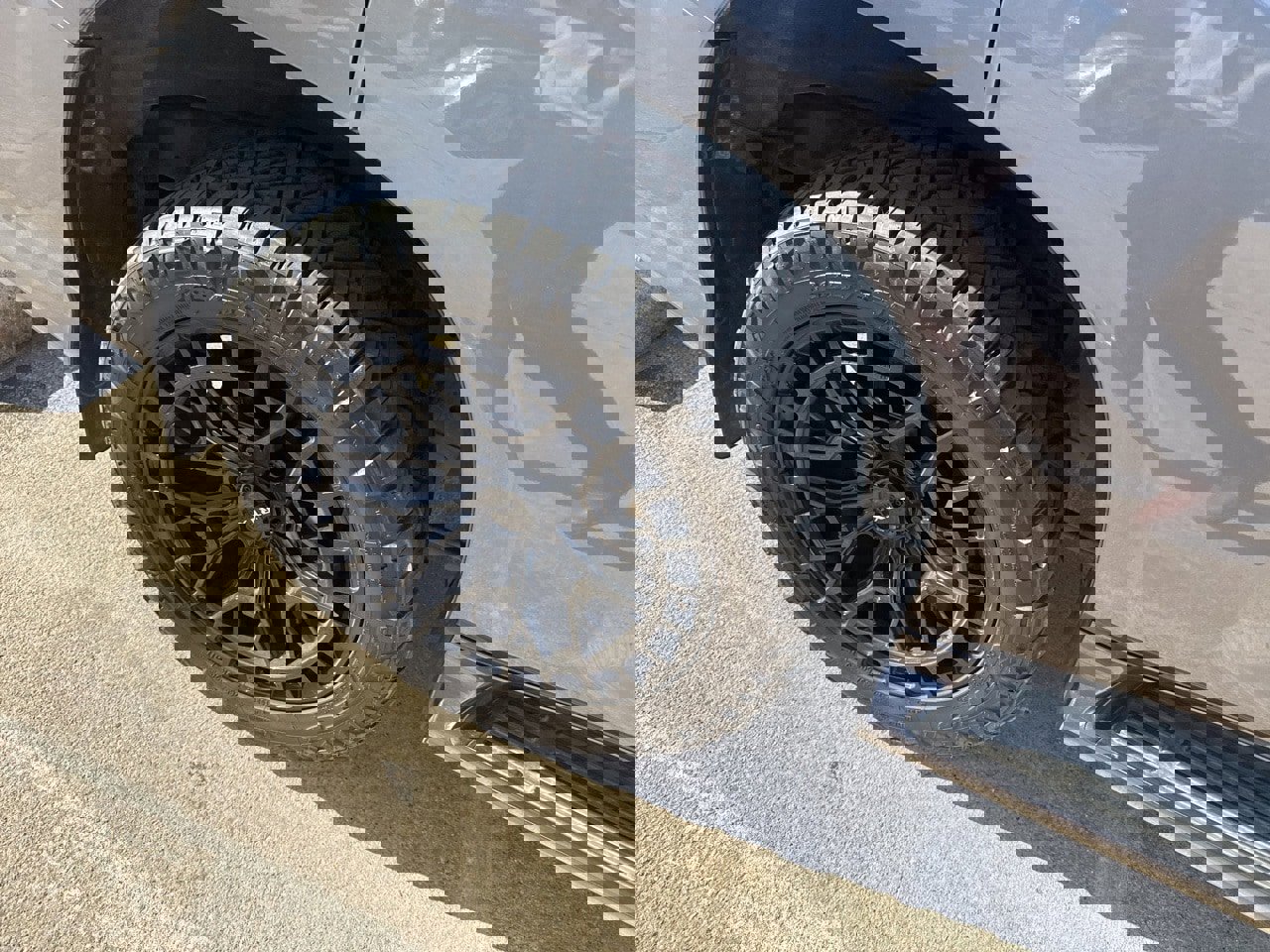 Used 2022 Lexus GX 460 Luxury w/ Off Road Package image 13