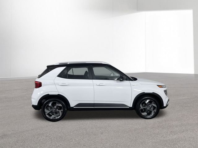 New 2026 Hyundai Venue SEL FWD image 39