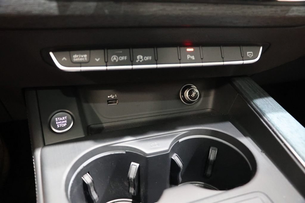 Used 2018 Audi A4 2.0T Prestige AWD/4WD image 31