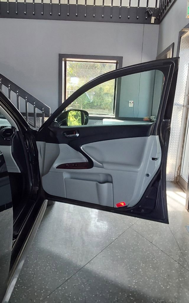 Used 2006 Lexus IS 250 AWD image 12