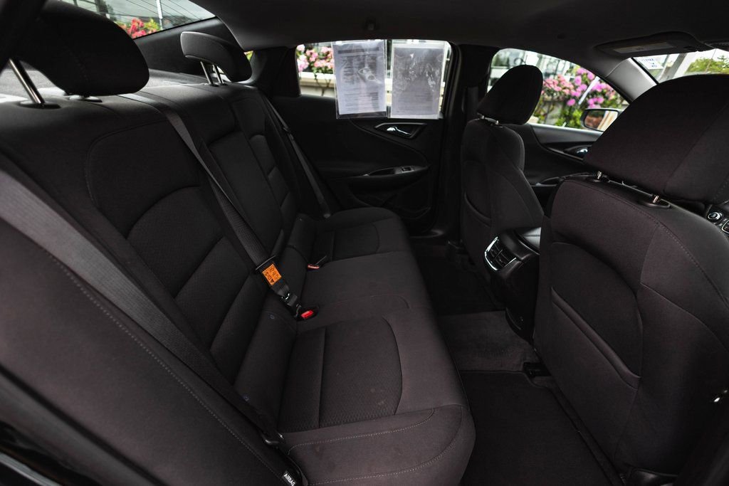Used 2022 Chevrolet Malibu LT FWD image 27