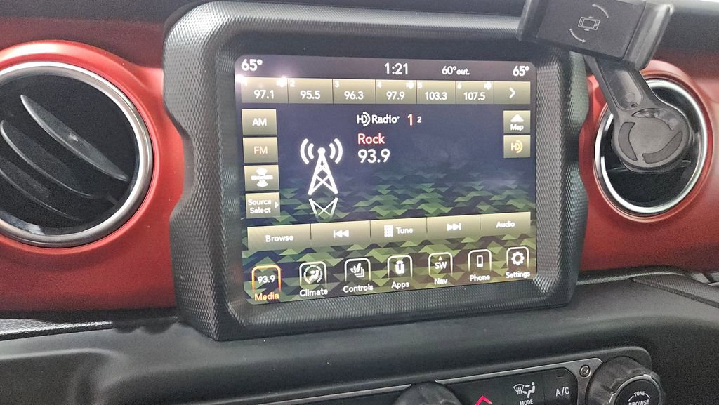 Used 2022 Jeep Gladiator Rubicon w/ LED Lighting Group image 30