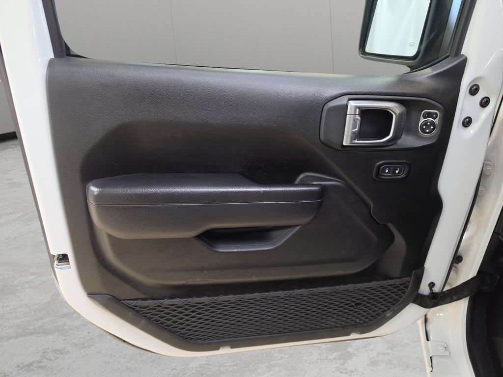 Used 2024 Jeep Wrangler Unlimited Sport AWD/4WD image 13