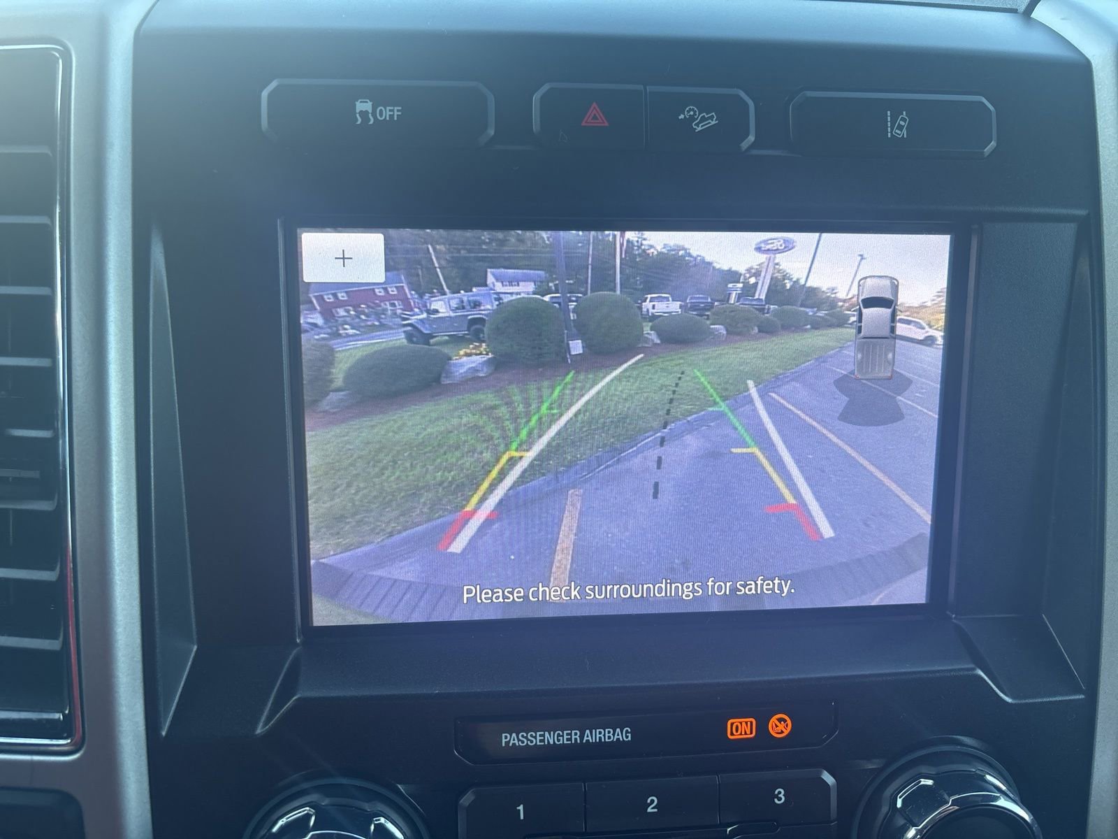 Used 2020 Ford F250 Lariat w/ Chrome Package image 19