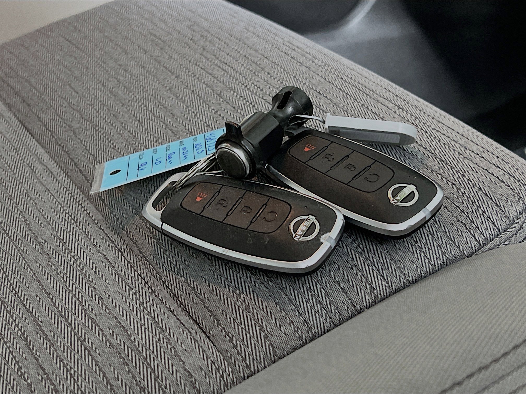 Used 2023 Nissan Rogue SV image 36