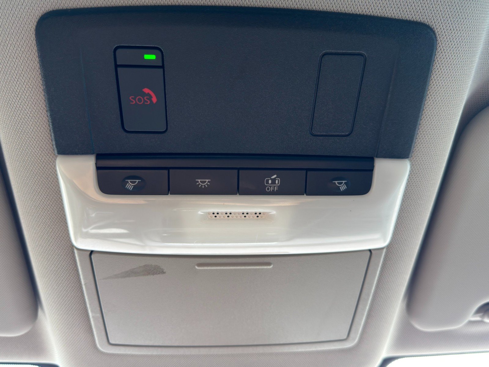 Used 2022 Nissan Rogue SV FWD image 28
