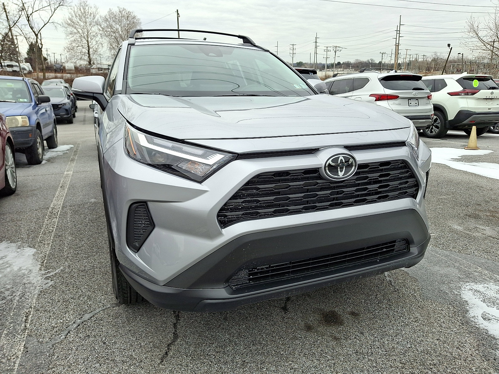 Used 2025 Toyota RAV4 XLE video 2