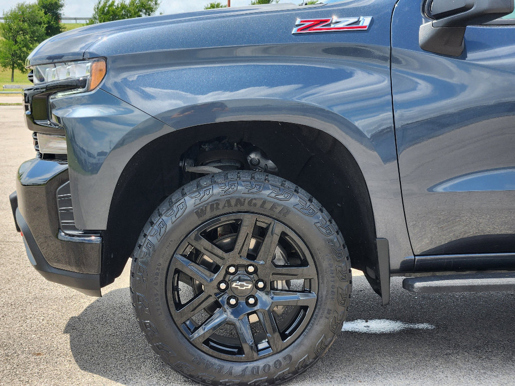 Used 2022 Chevrolet Silverado 1500 LT Trail Boss w/ Bed Protection Package image 9