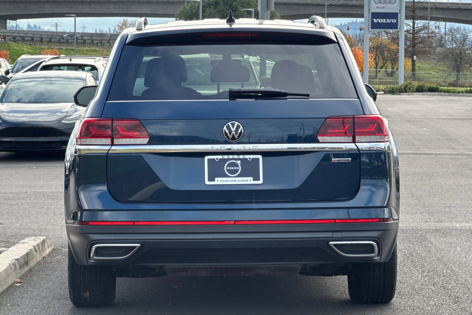 Used 2021 Volkswagen Atlas S image 4