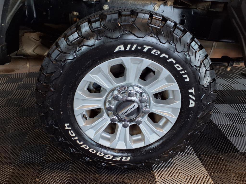 Used 2021 Ford F250 XLT w/ XLT Value Package image 8