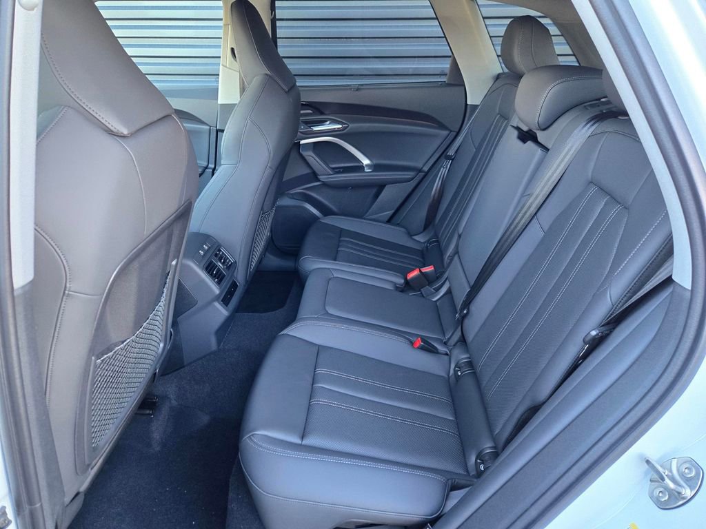 New 2025 Audi Q5 Premium Plus image 10