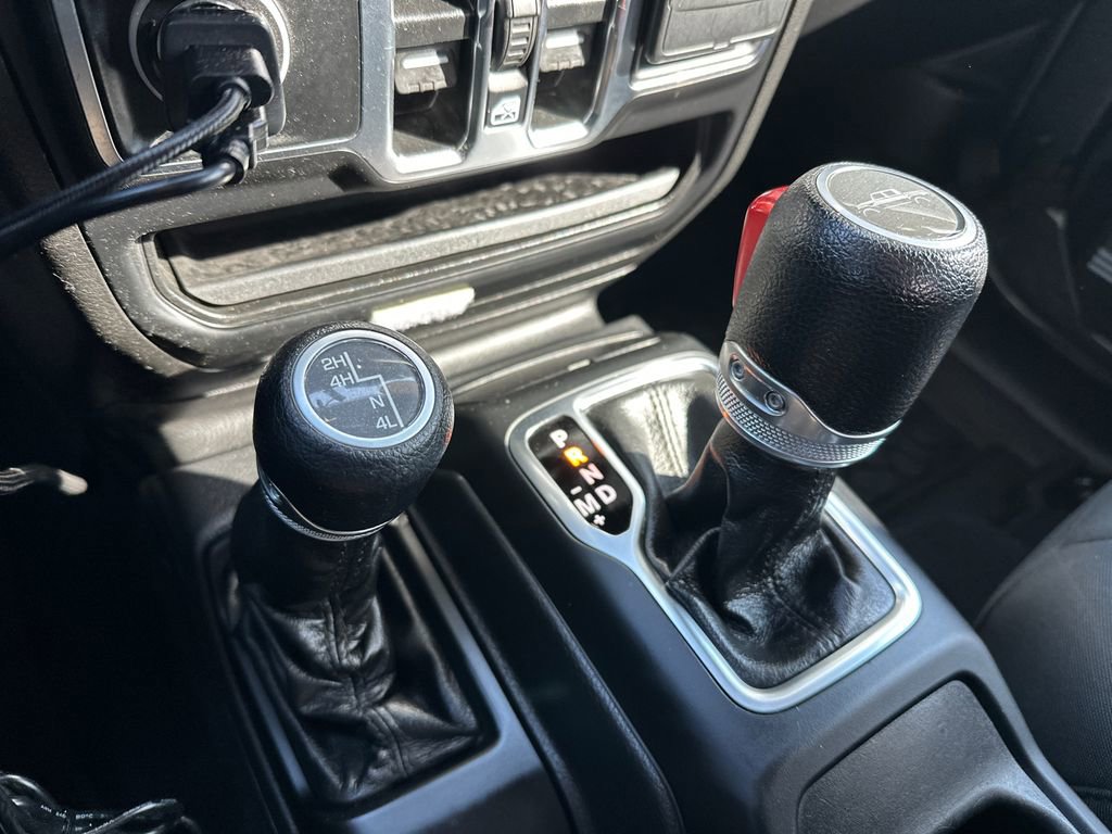 Used 2022 Jeep Gladiator Sport image 14