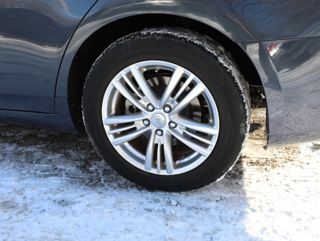 Used 2013 INFINITI G37 x w/ Premium Pkg image 9