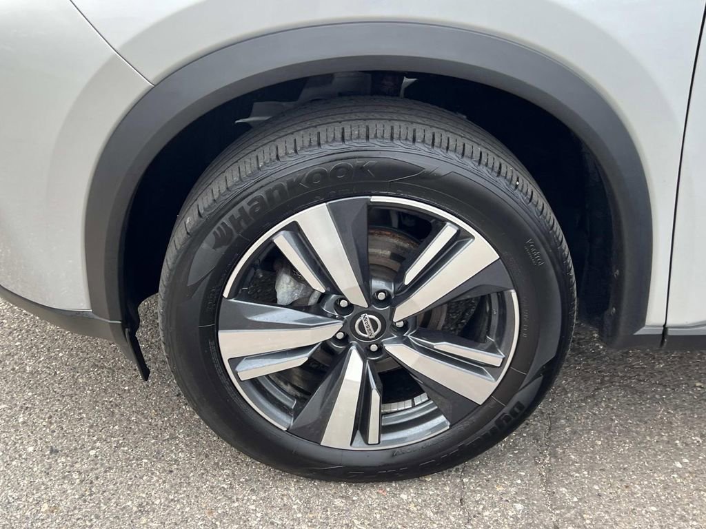 Used 2021 Nissan Rogue SL image 25