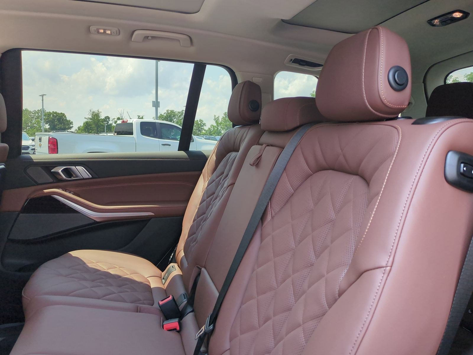 Used 2026 BMW X7 xDrive40i image 31