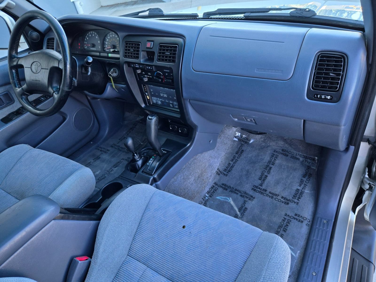 Used 2000 Toyota 4Runner SR5 w/ Upgrade Value Pkg 4 AWD/4WD image 2
