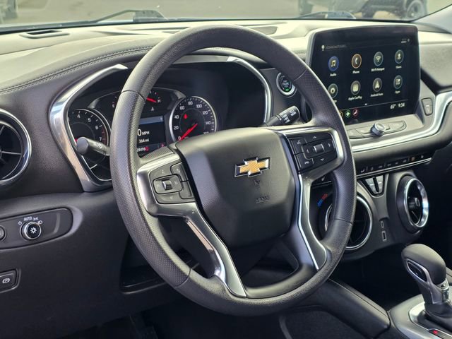 Used 2025 Chevrolet Blazer LT AWD/4WD image 14