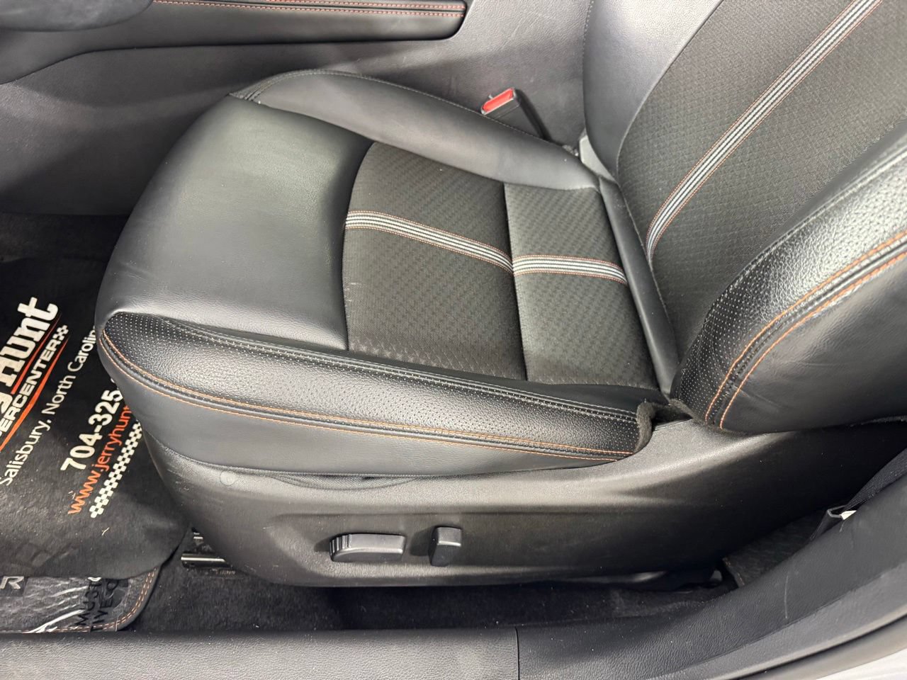 Used 2025 Nissan Altima 2.5 SR AWD/4WD image 12