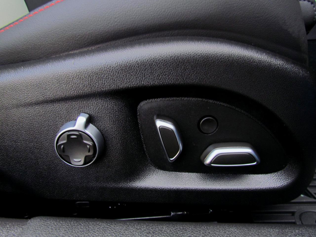 Used 2025 Cadillac CT5 V image 36