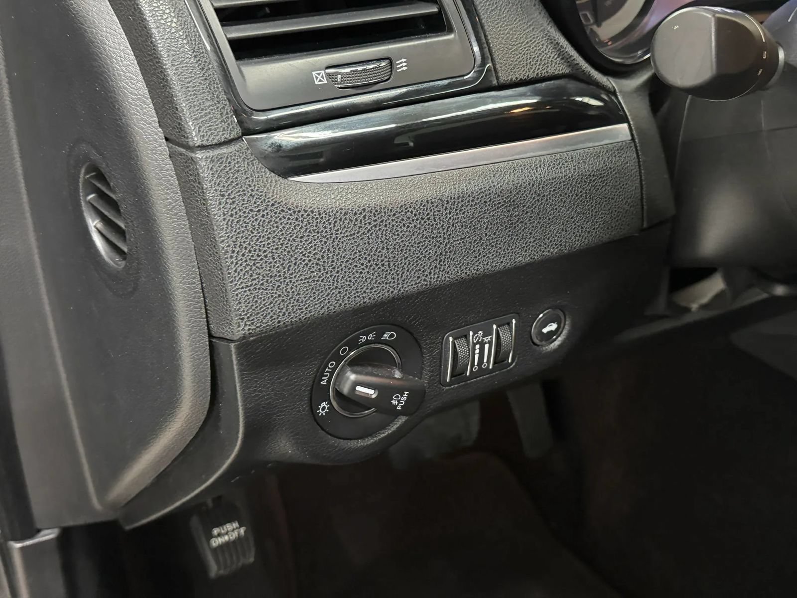 Used 2022 Chrysler 300 S RWD image 25