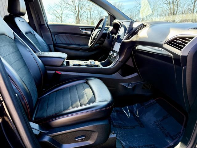 Used 2022 Ford Edge ST-Line AWD/4WD image 8