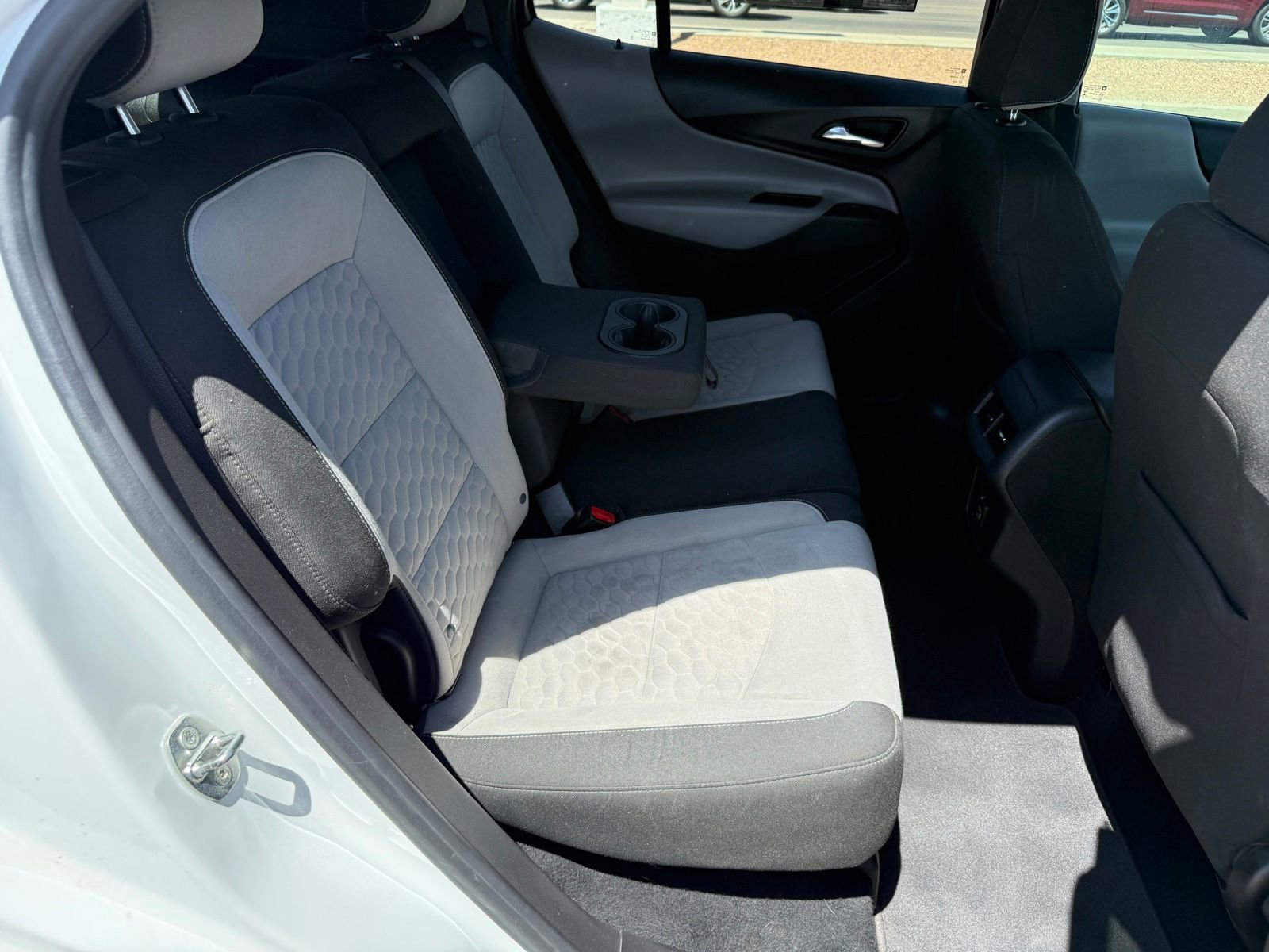 Used 2021 Chevrolet Equinox LS w/ LS Convenience Package FWD image 34