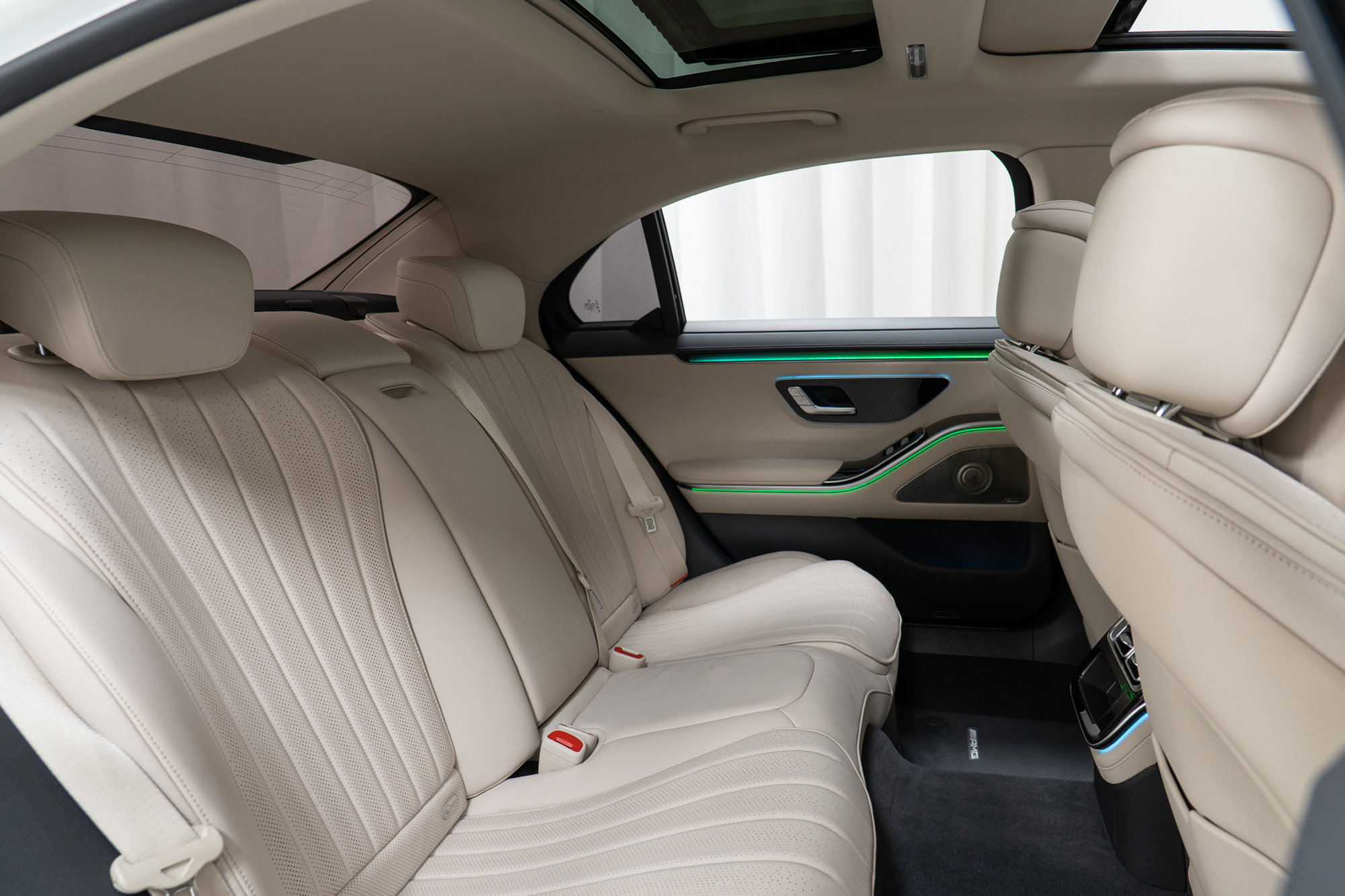 Certified 2023 Mercedes-Benz S 500 S 500 4MATIC w/ AMG Line image 24