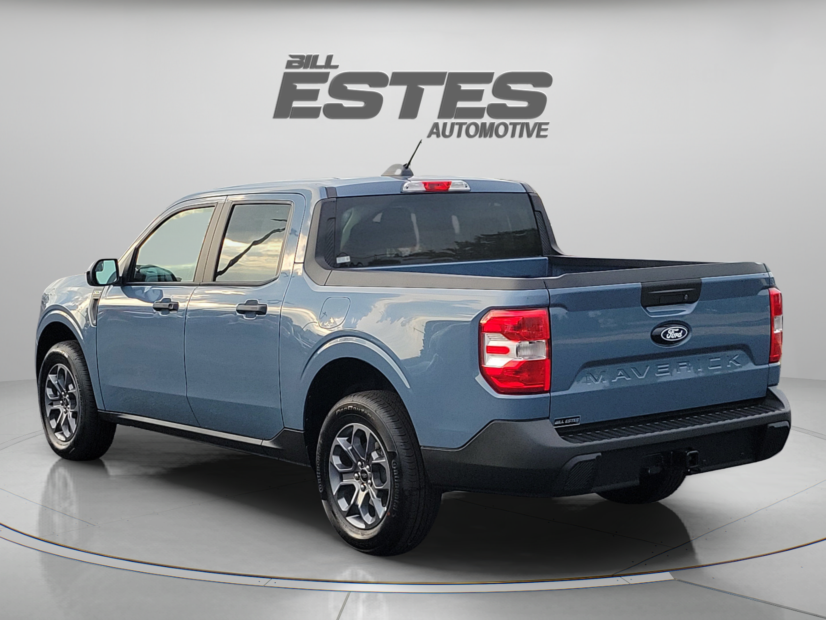 New 2026 Ford Maverick XLT w/ Equipment Group 301A AWD/4WD image 2