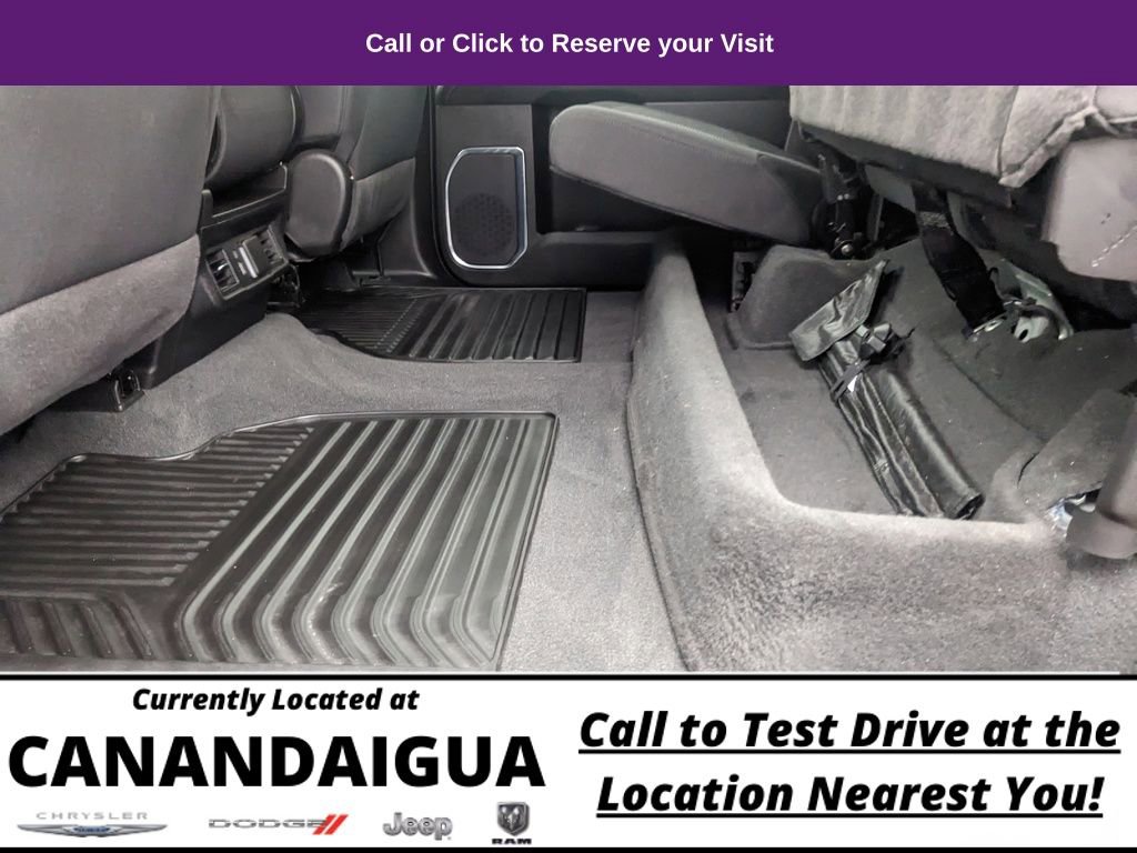 Used 2024 GMC Sierra 1500 Elevation image 32