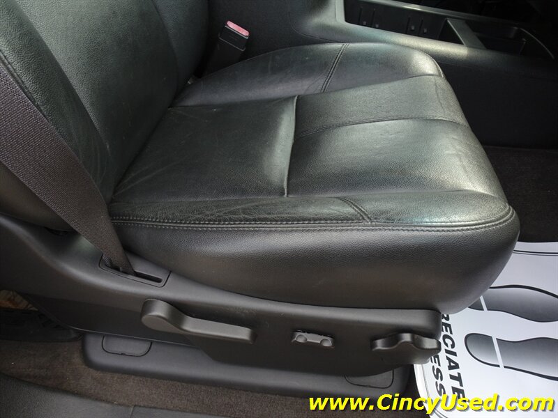 Used 2013 Chevrolet Silverado 2500 LT w/ Interior Plus Package AWD/4WD image 29