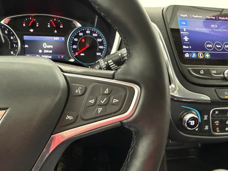 Used 2023 Chevrolet Equinox LT AWD/4WD image 27
