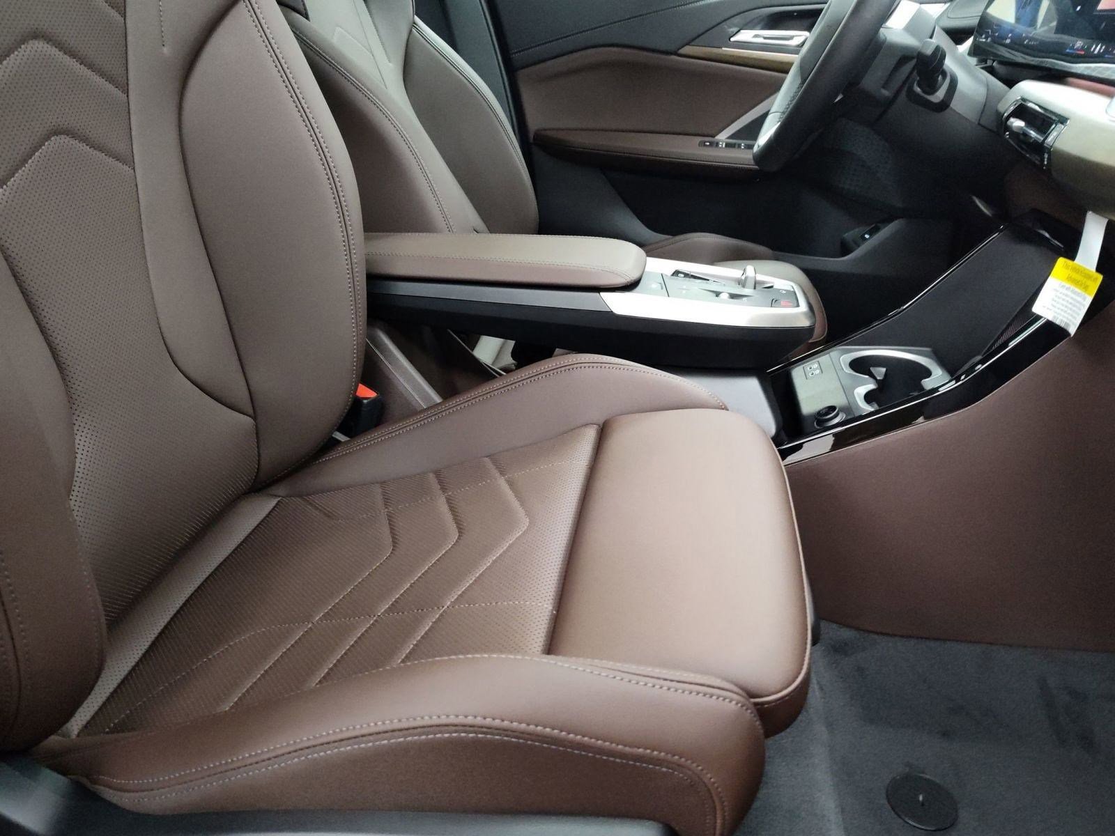 Used 2025 BMW X1 xDrive28i w/ Convenience Package image 27