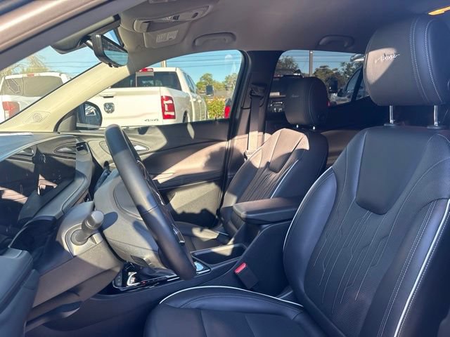 Certified 2024 Buick Encore GX Avenir w/ Avenir Technology Package AWD/4WD image 11