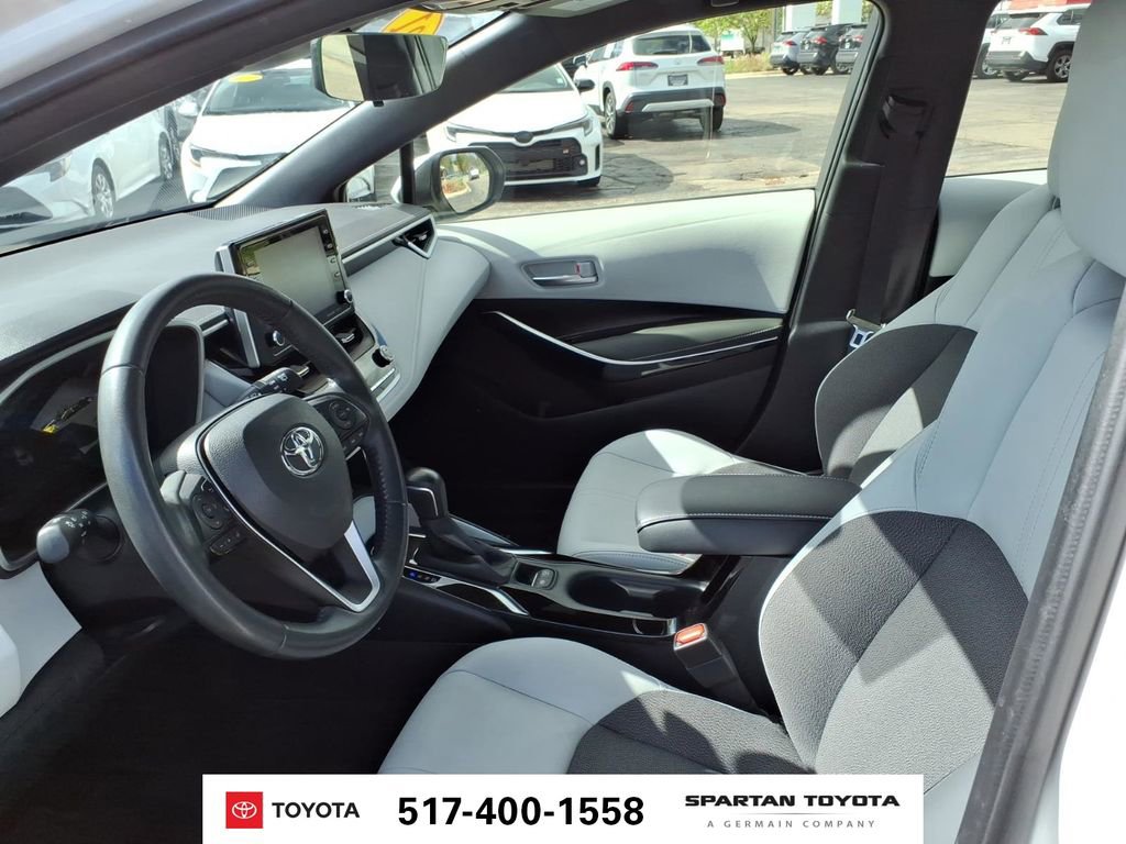 Used 2021 Toyota Corolla XSE FWD image 13