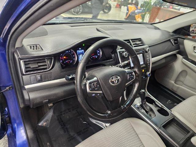 Used 2015 Toyota Camry SE FWD image 7