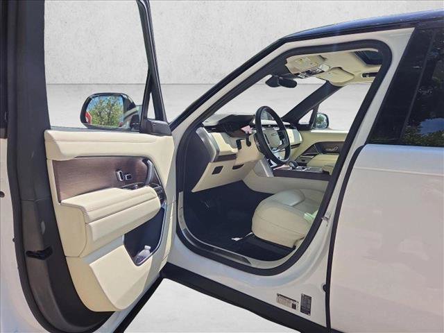 Used 2023 Land Rover Range Rover SE AWD/4WD image 12