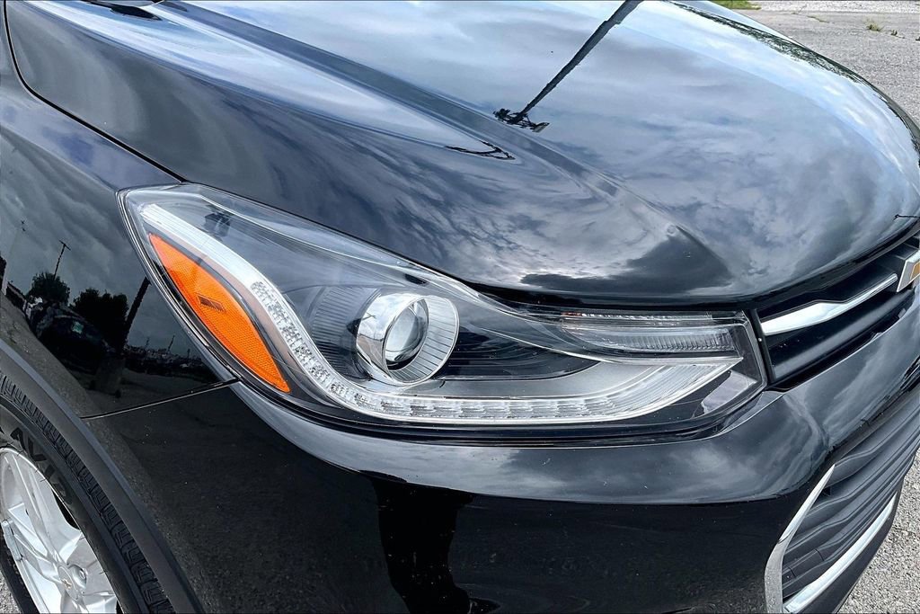 Used 2020 Chevrolet Trax LT w/ LT Convenience Package FWD image 40