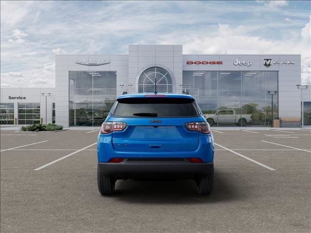 New 2026 Jeep Compass Latitude image 7