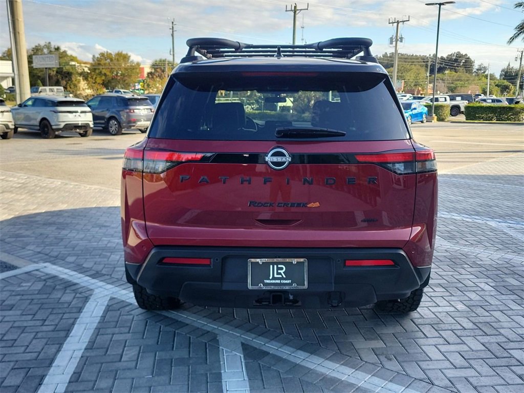 Used 2025 Nissan Pathfinder Rock Creek image 4
