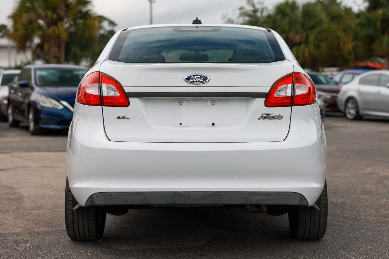 Used 2011 Ford Fiesta SEL FWD image 7