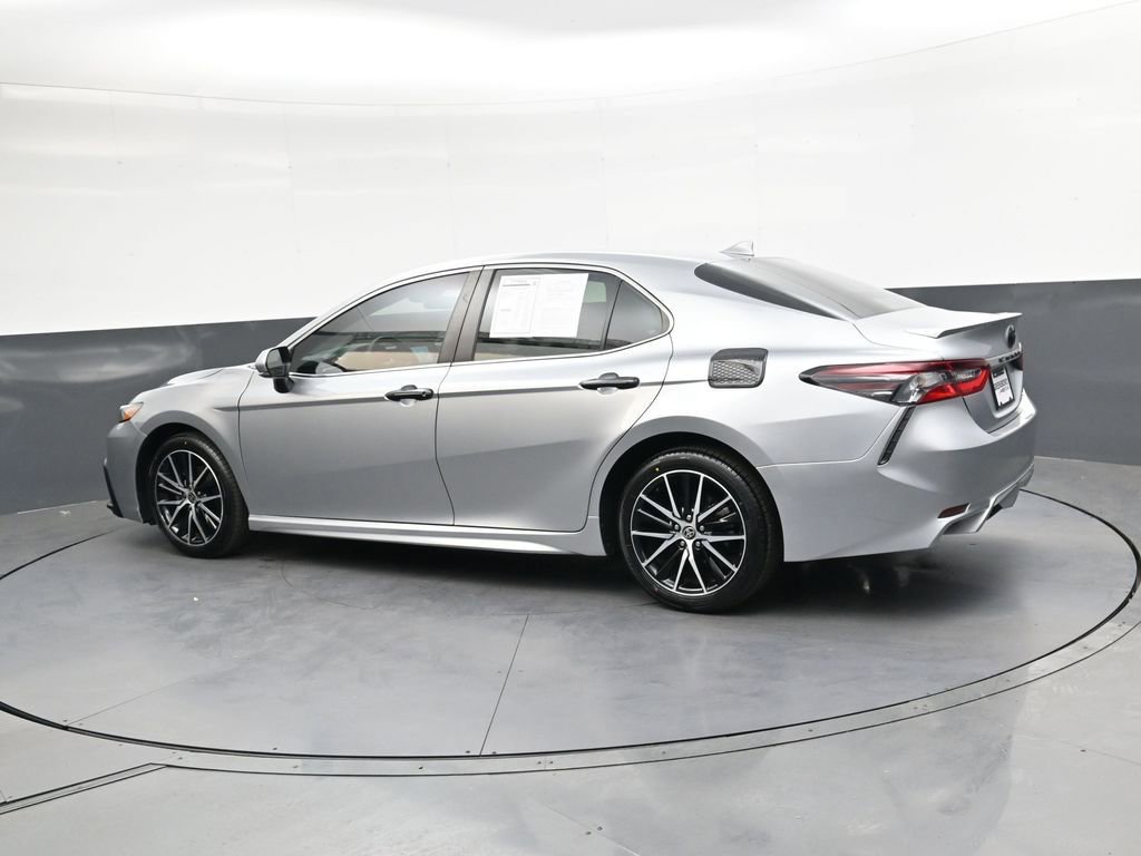 Used 2023 Toyota Camry SE FWD image 7