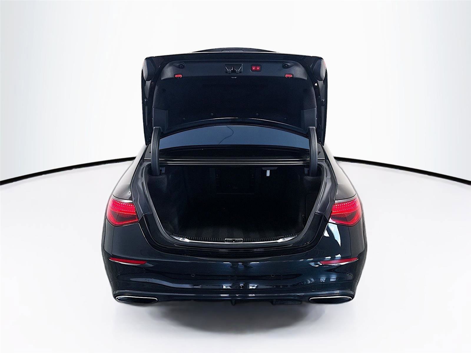 Used 2023 Mercedes-Benz S 580 4MATIC Sedan image 22