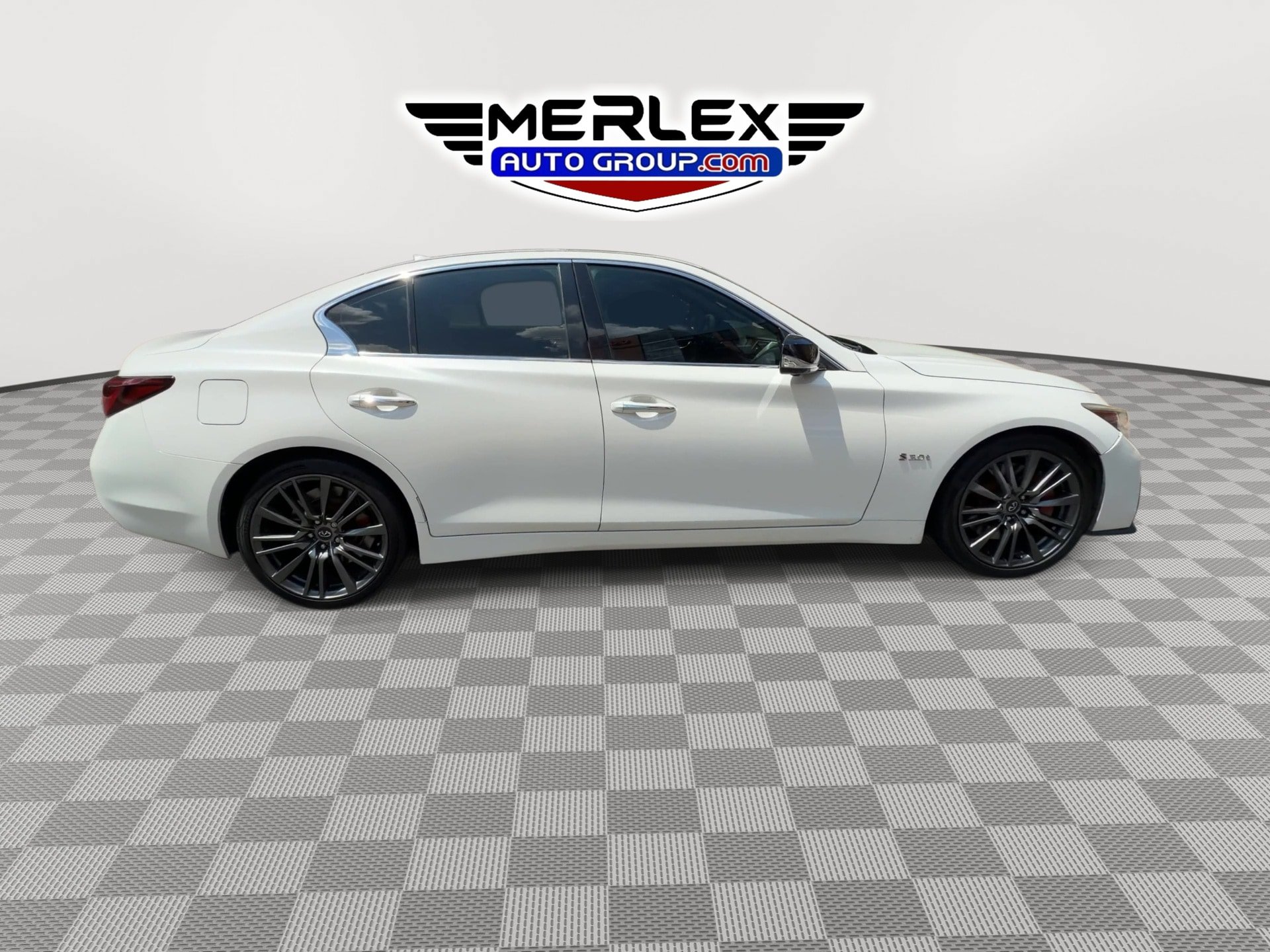 Used 2018 INFINITI Q50 Red Sport 400 RWD image 9
