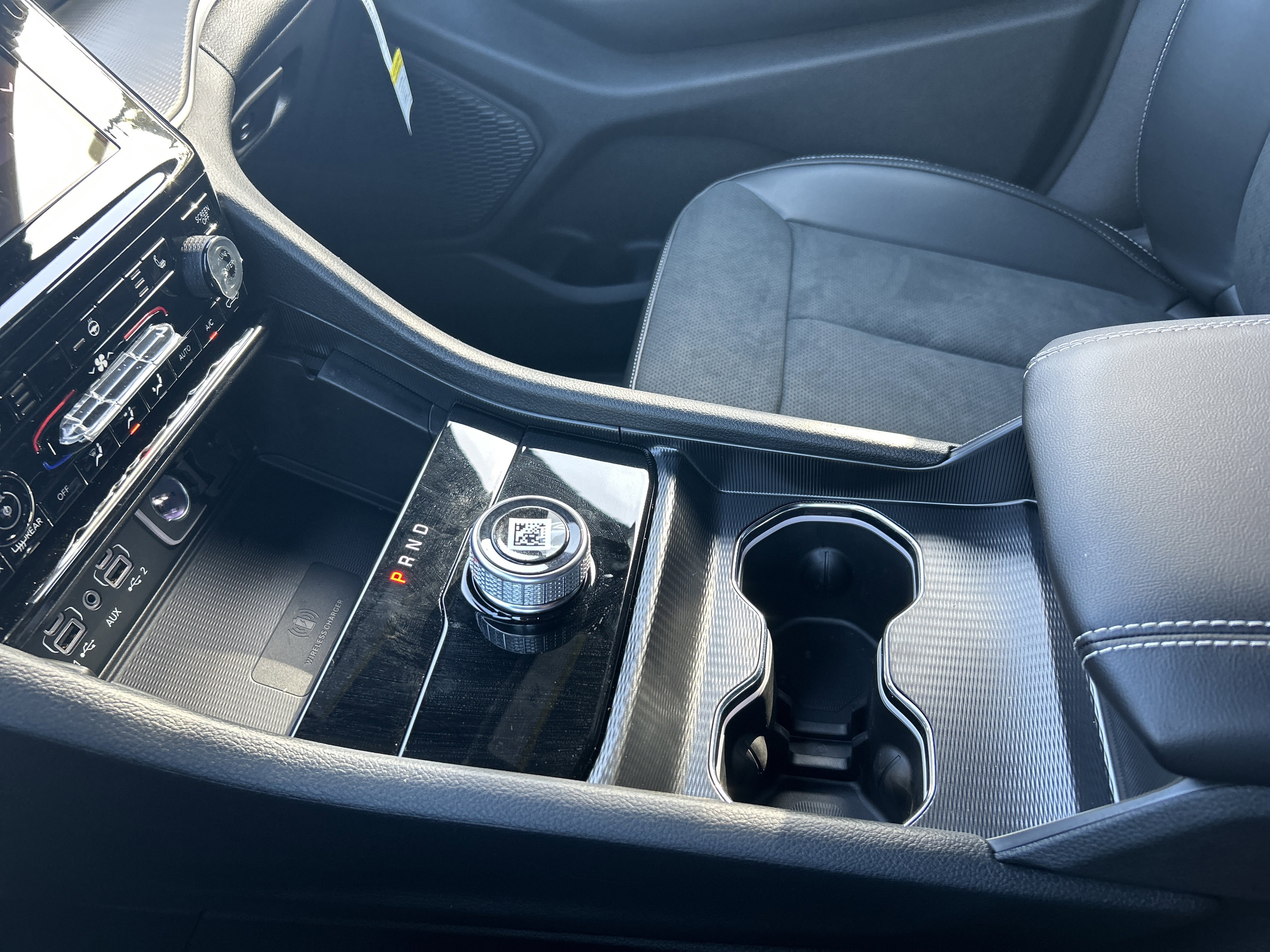 New 2025 Jeep Grand Cherokee Altitude image 44